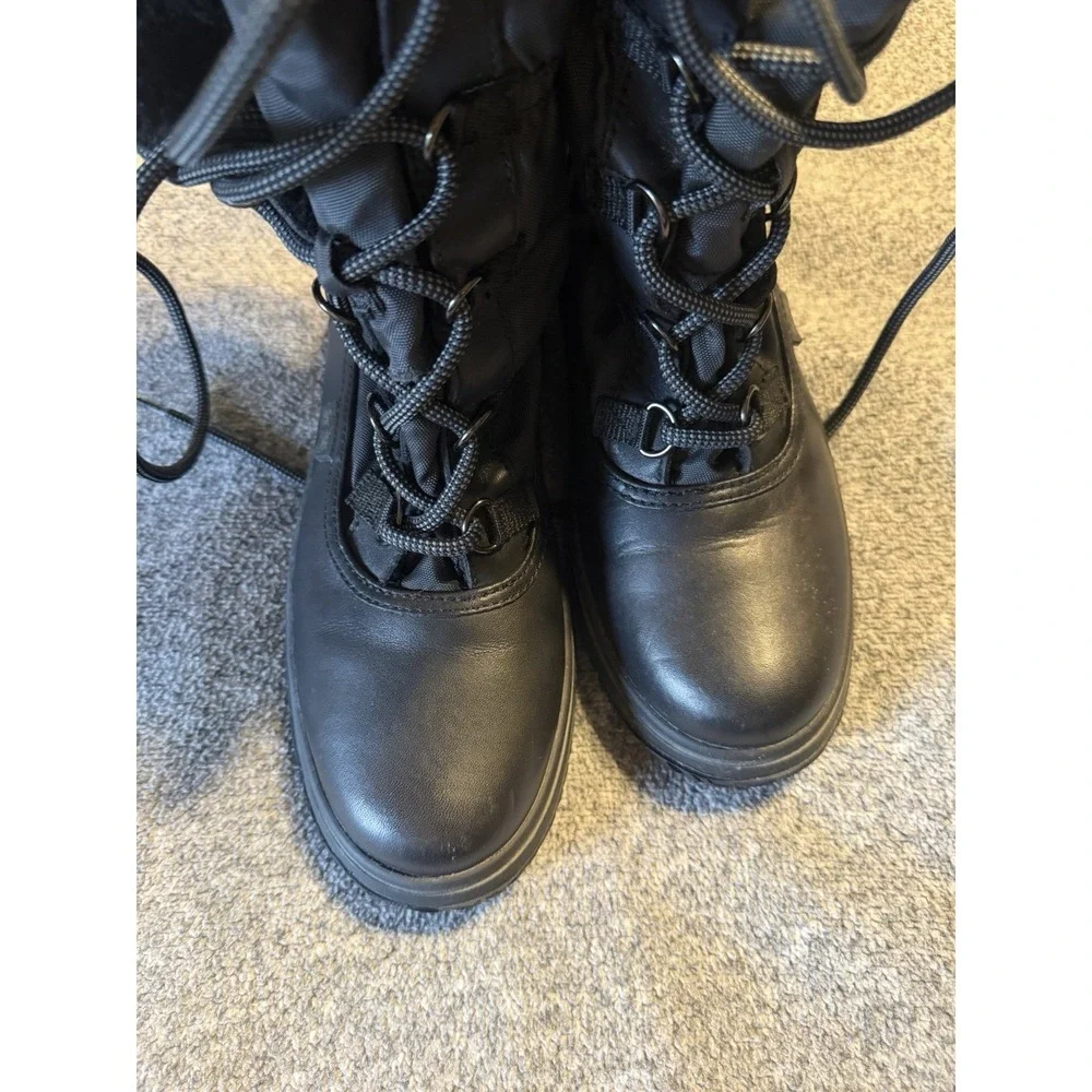 Coach Boots Womens Size 6B Black Sage All Weather Leather Nylon Lace Up A9177